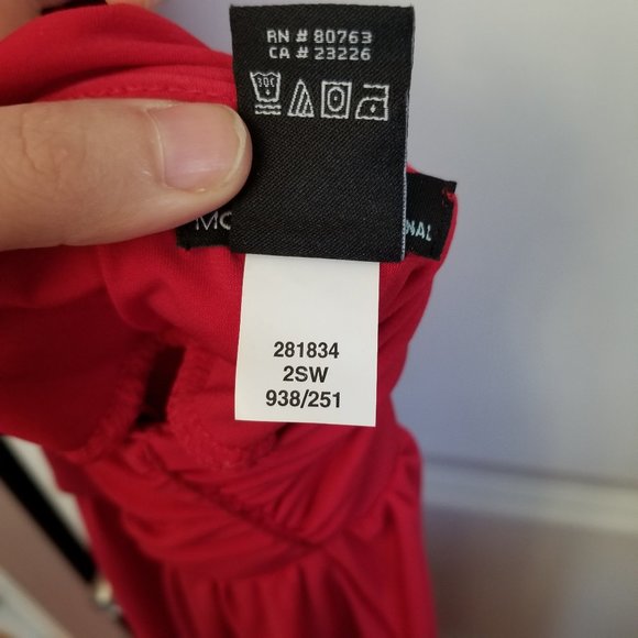 Victoria's Secret (MODA Int'l) Red Marilyn Monroe style Halter Dress Sma… - Picture 8 of 9